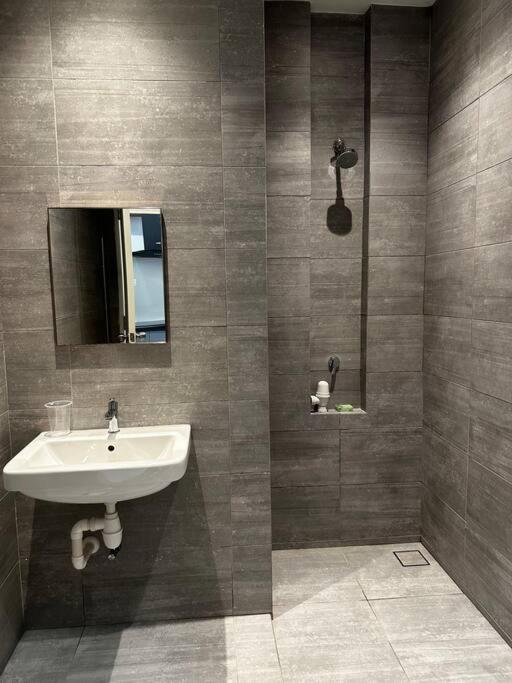 A.R Homestay Riverine Condominium Kuching Dış mekan fotoğraf