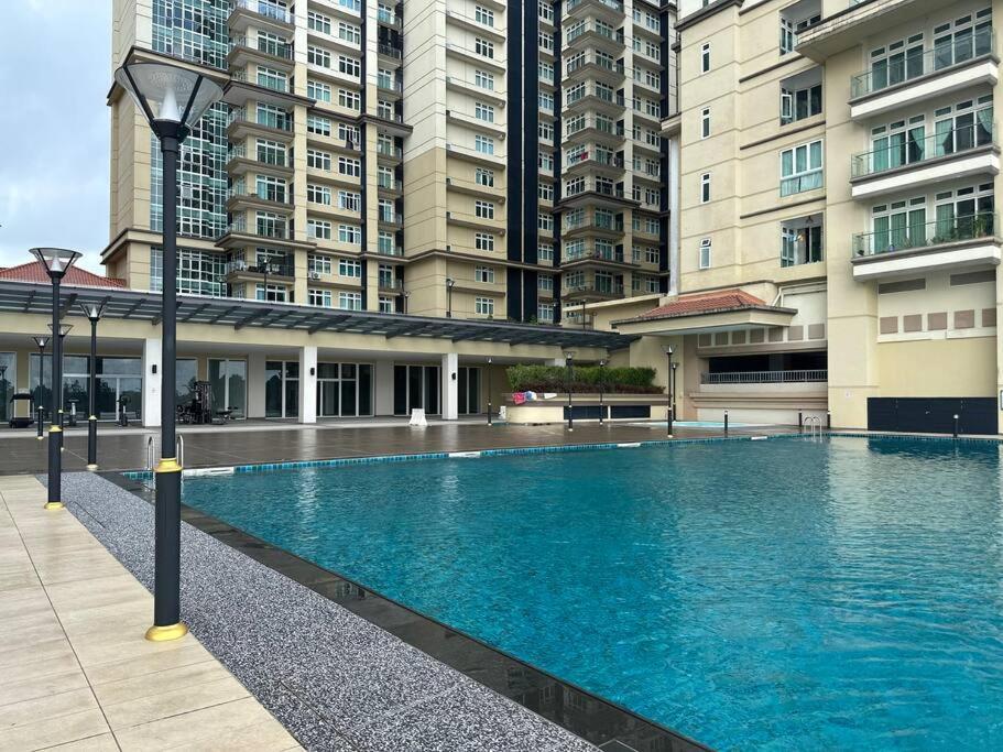A.R Homestay Riverine Condominium Kuching Dış mekan fotoğraf